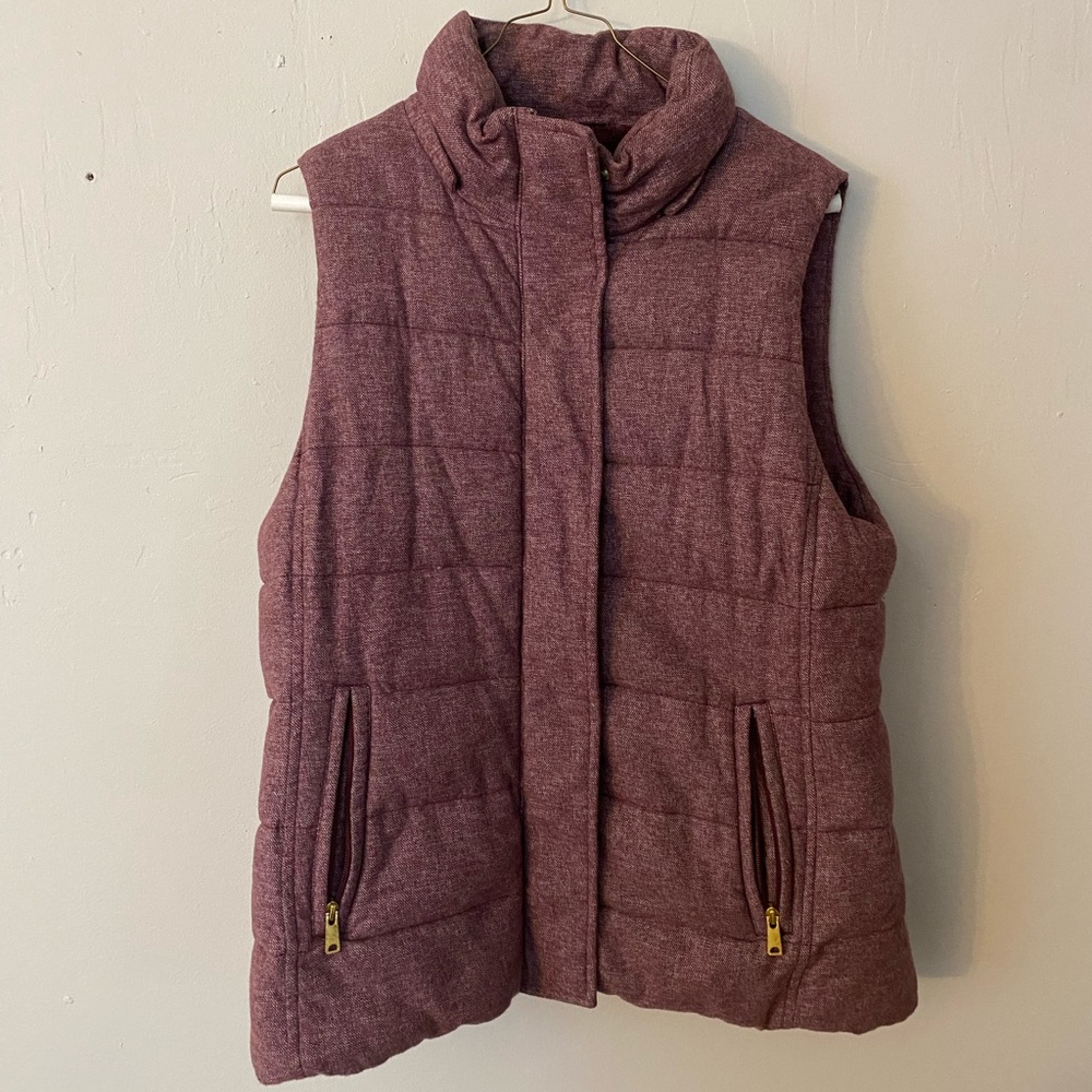 Sherpa-lined Banana republic women’s vest
